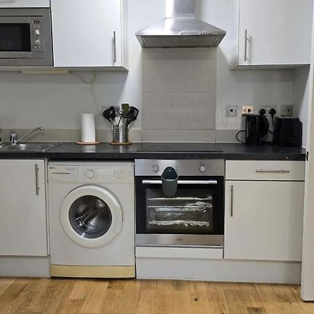 קרוידון Westciti Chatsworth Road Apartments מראה חיצוני תמונה