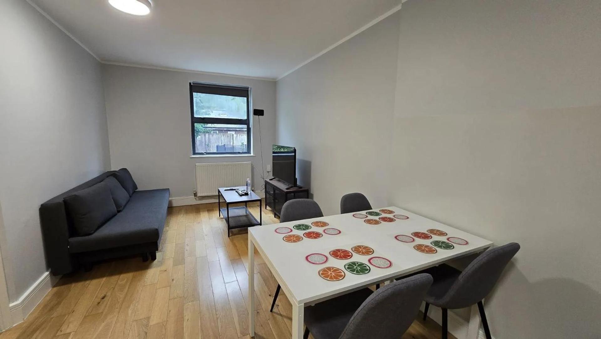 קרוידון Westciti Chatsworth Road Apartments מראה חיצוני תמונה