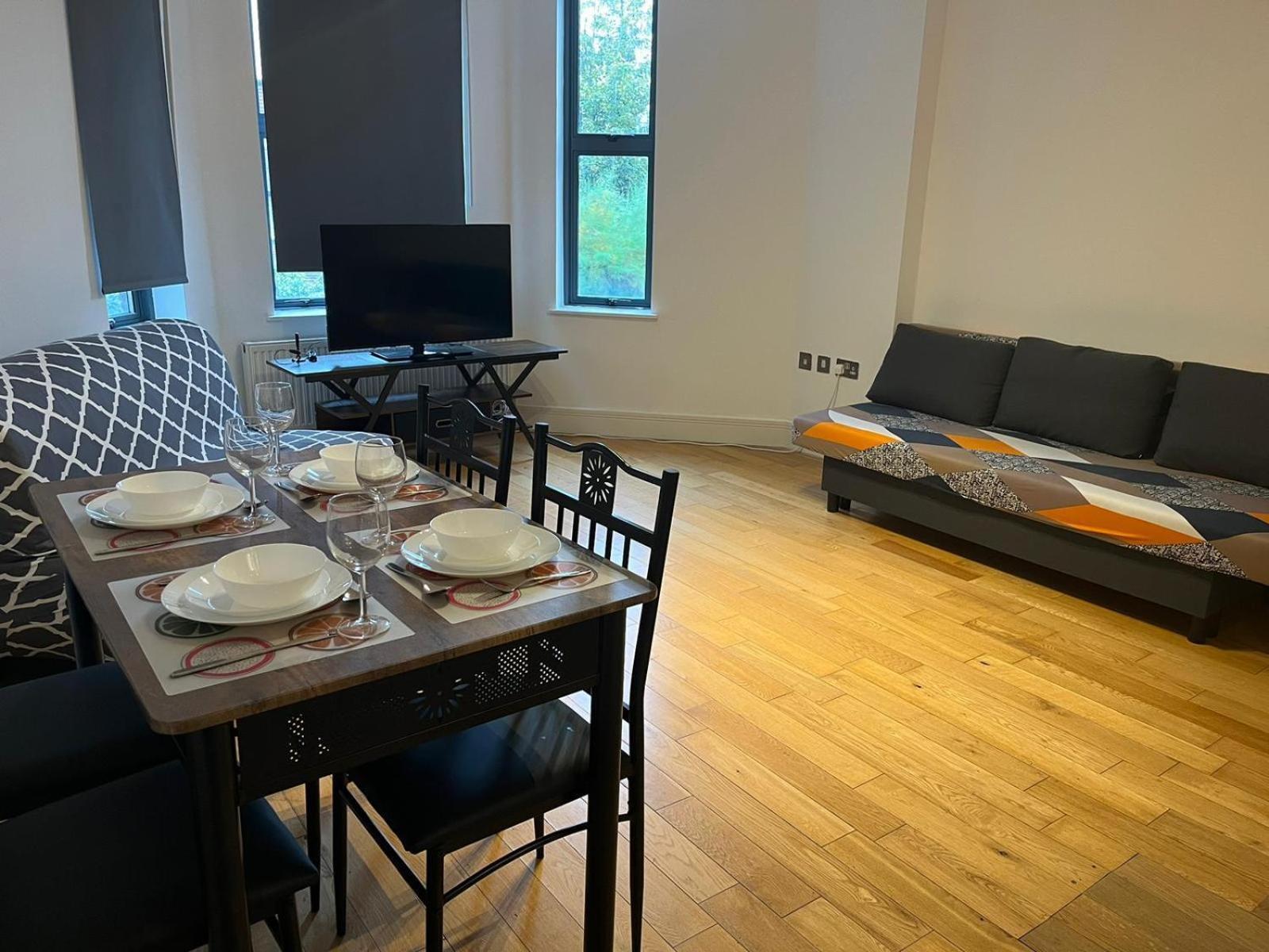 קרוידון Westciti Chatsworth Road Apartments מראה חיצוני תמונה