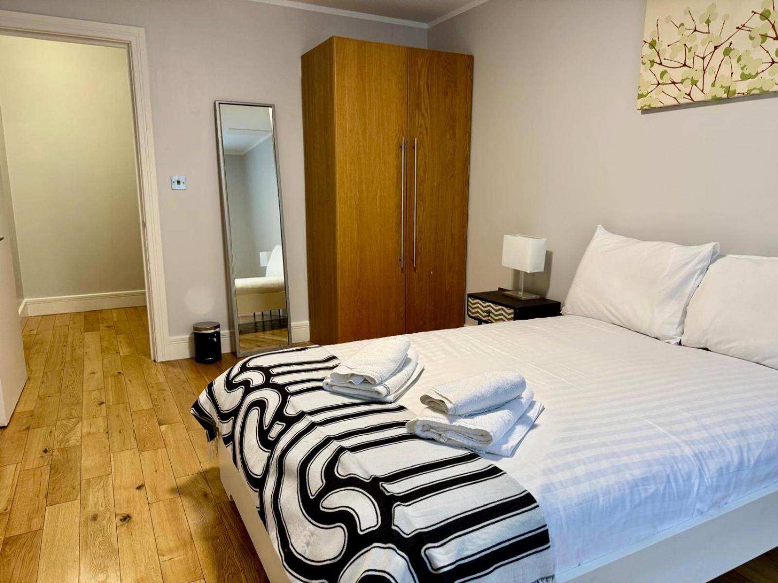קרוידון Westciti Chatsworth Road Apartments מראה חיצוני תמונה